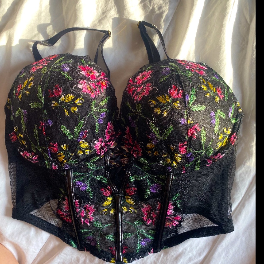 🌸Brand New Victoria Secret Corset🌸